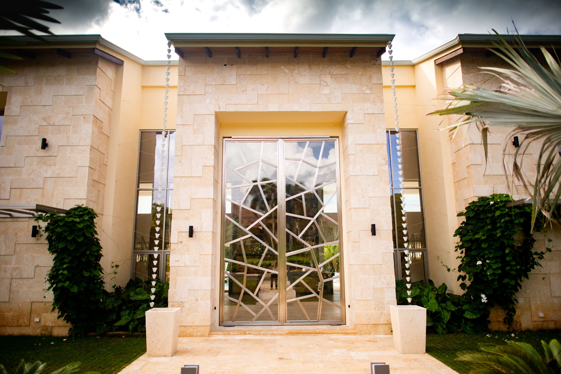 Entrada principal de Villa Vicky en Casa de Campo